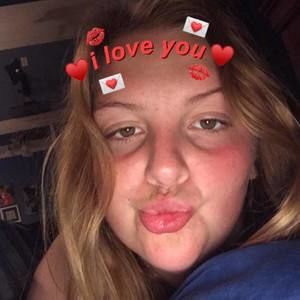 Meet your Posher, Karlie